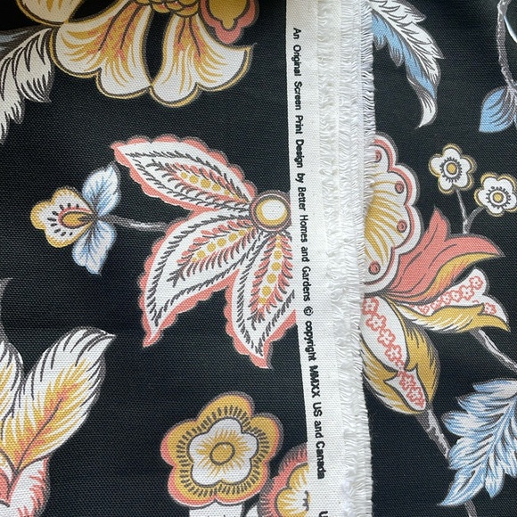 Better Homes & Gardens black screen print cotton fabric w vibrant floral print - Picture 2 of 9